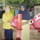 Kebakaran di Tenda Hanguskan Dua Tempat Usaha, Ketua TP PKK Serahkan Bantuan