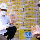 Pastikan Kecukupan Stok Daging, Dirut  BULOG Pantau Langsung Kedatangan Daging Kerbau Impor