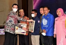 ASN Gorontalo Terima Penghargaan BerAHLAK Award