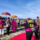 Kapolda Gorontalo Brigjen Pol Pudji Bersama Isteri Disambut Secara Adat Mopotilolo