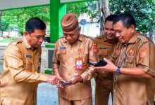 Tim Sidak Periksa Ponsel ASN Pemkab Gorontalo untuk Pastikan Aparaturnya tidak Terlibat Judi Online Maupun Pinjol